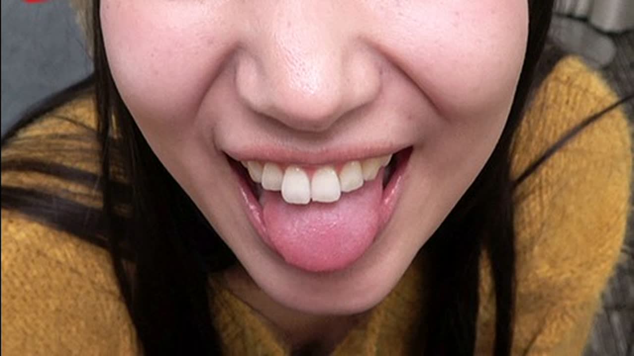 愛嬌が最高にあるゥー！な素人女子が濃厚チンポしゃぶり 口内射精→ごっくんで大興奮のザーメン飲み劇場